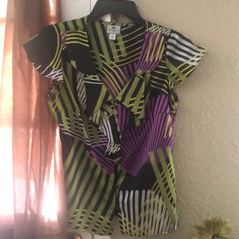 NWOT Worthington Petite polyester blouse. Beautiful rich colors.  Gorgeous